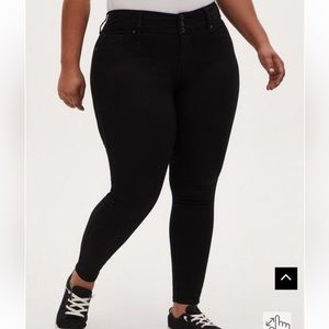 Torrid Jegging Skinny Super Stretch High-Rise Jean size 20